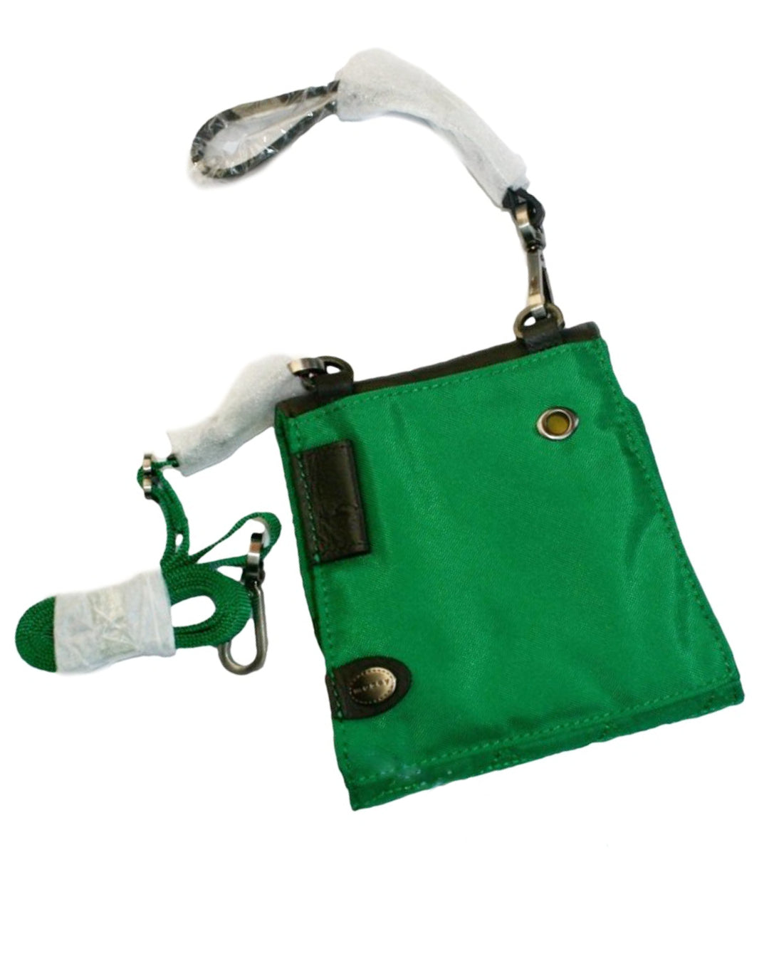 Kleine grüne Tasche aus RET Flaschen von mosey