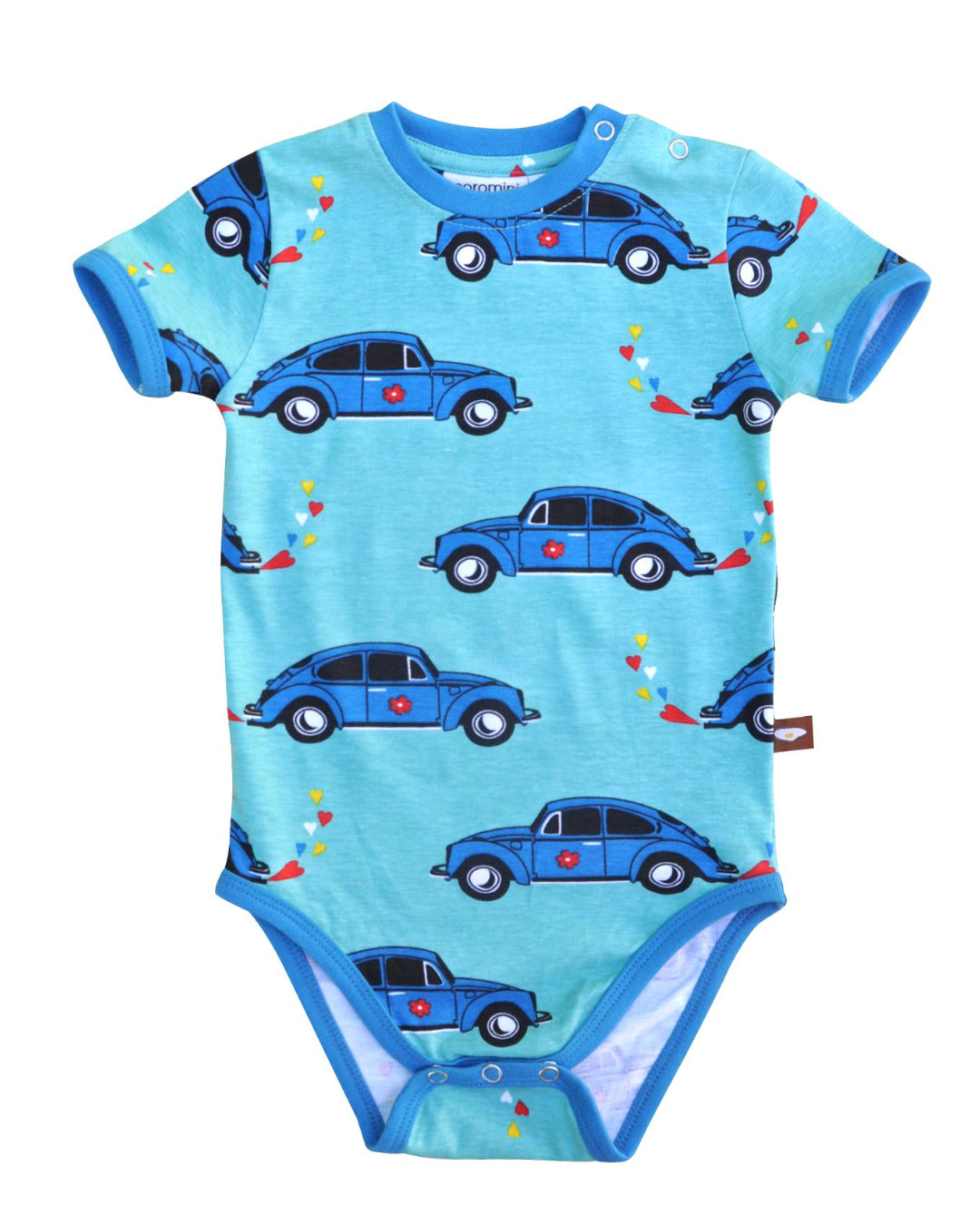 Hellblauer Babybody mit BEETLE Autos in blau und Herzen = Autoliebe
