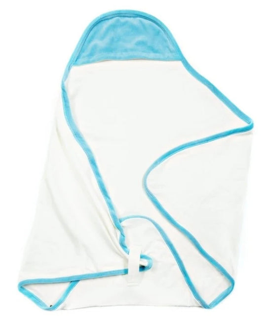 Baby Kuscheldecke in weiss mit hellblauer Kapuzen-Ecke aus Bambus Viscose