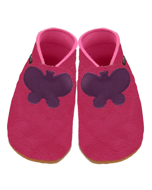 Rote Krabbelschuhe mit lila Schmetterling