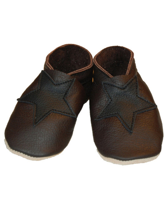 Dunkelbraune Krabbelschuhe aus Bioleder mit schwarzem Stern