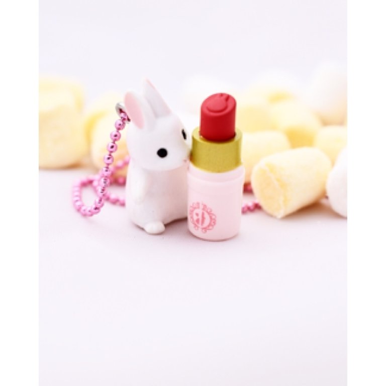 Hase Kettenanhänger von POP Cutie mit Lipgloss aus Acryl